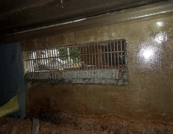 ソリッドリメイン 床下基礎コンクリート施工前(ケース1)